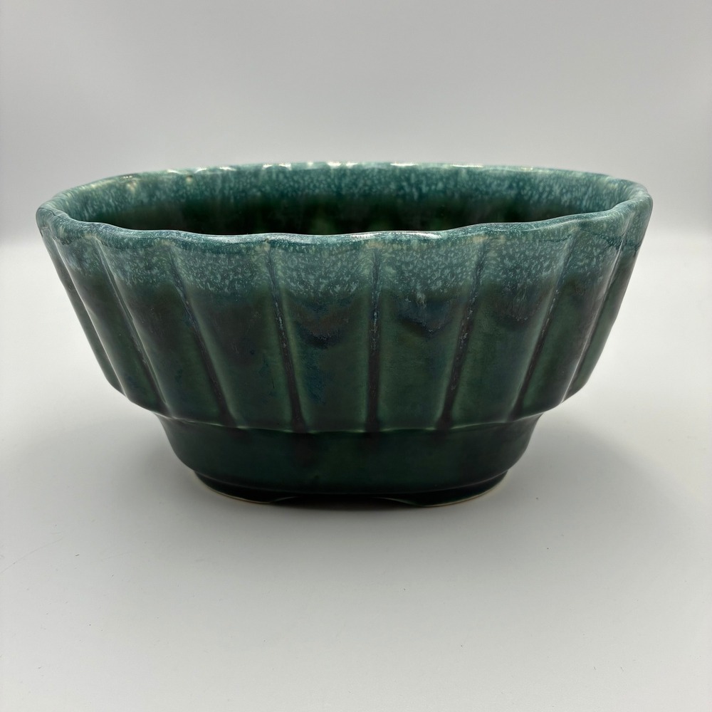 Vintage Hull Pottery 720 Green Drip Glaze Fluted Scalloped Oval Planter USA